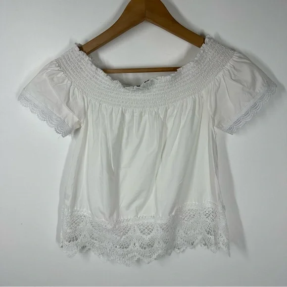 Almost Famous White Lace Trimmed Blouse XS - Picture 5 of 6
